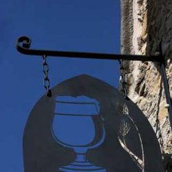 enseigne acier decoupe-laser